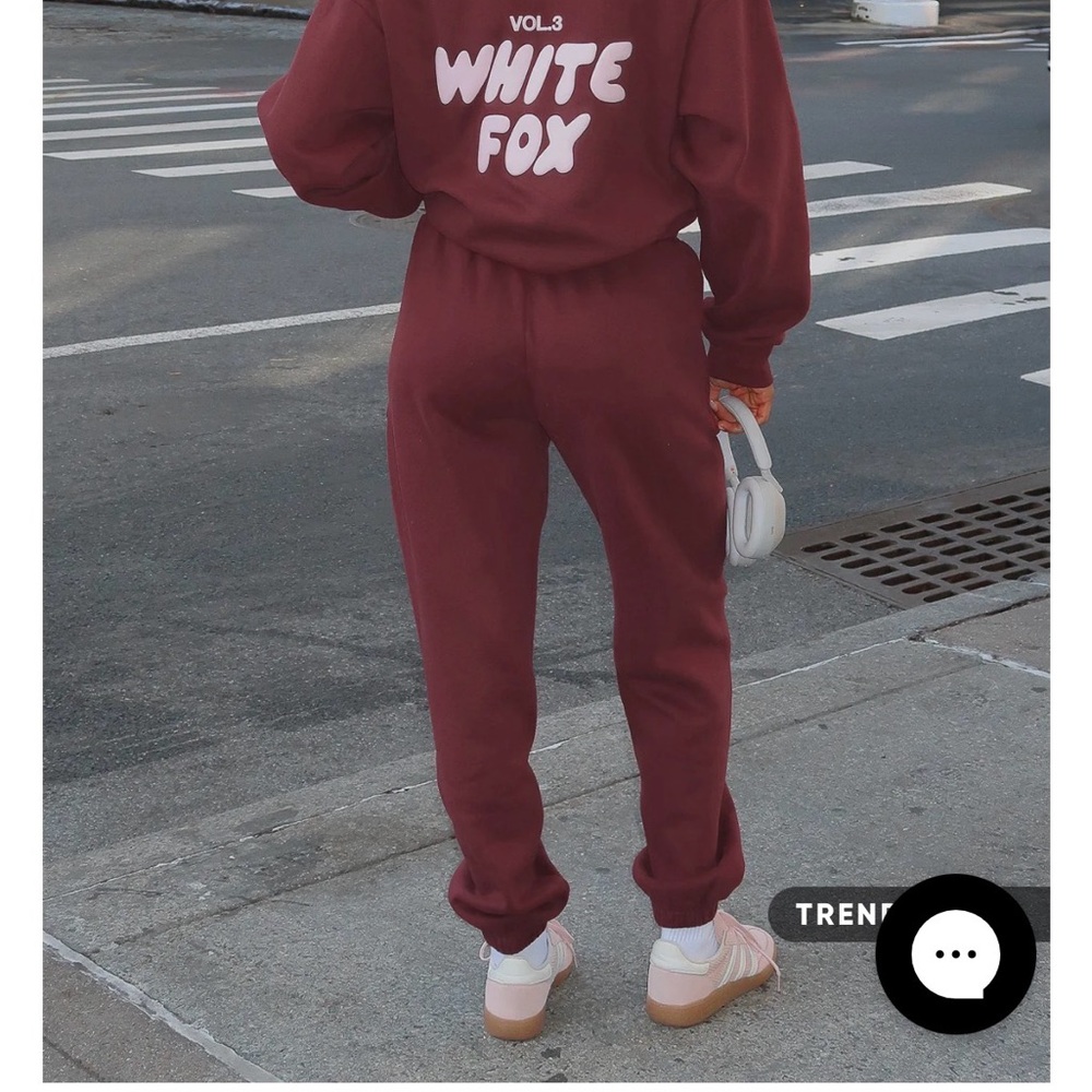 White Fox Red Velvet Women's Sweatpants